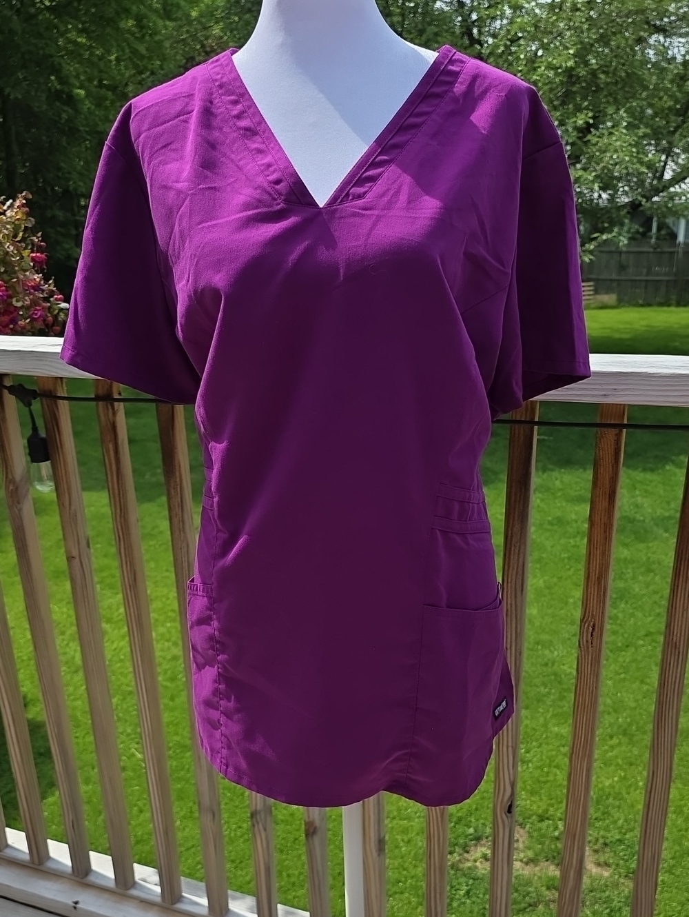 Greys Anatomy Poly Blend Scrub Top XL
